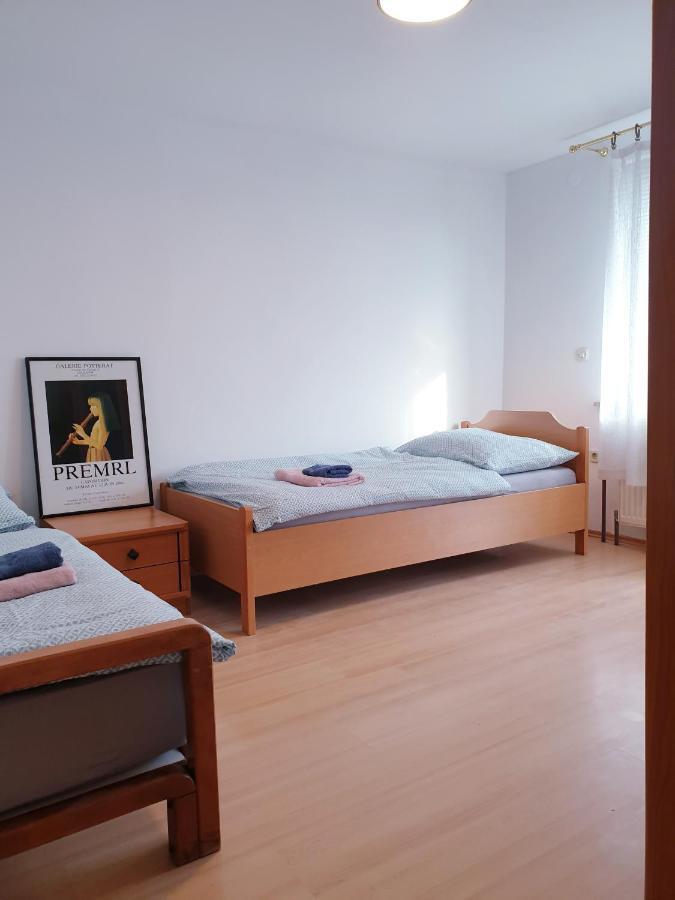 Apartment Barje I Λιουμπλιάνα Εξωτερικό φωτογραφία